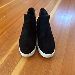 Steve Madden Suede Shoes